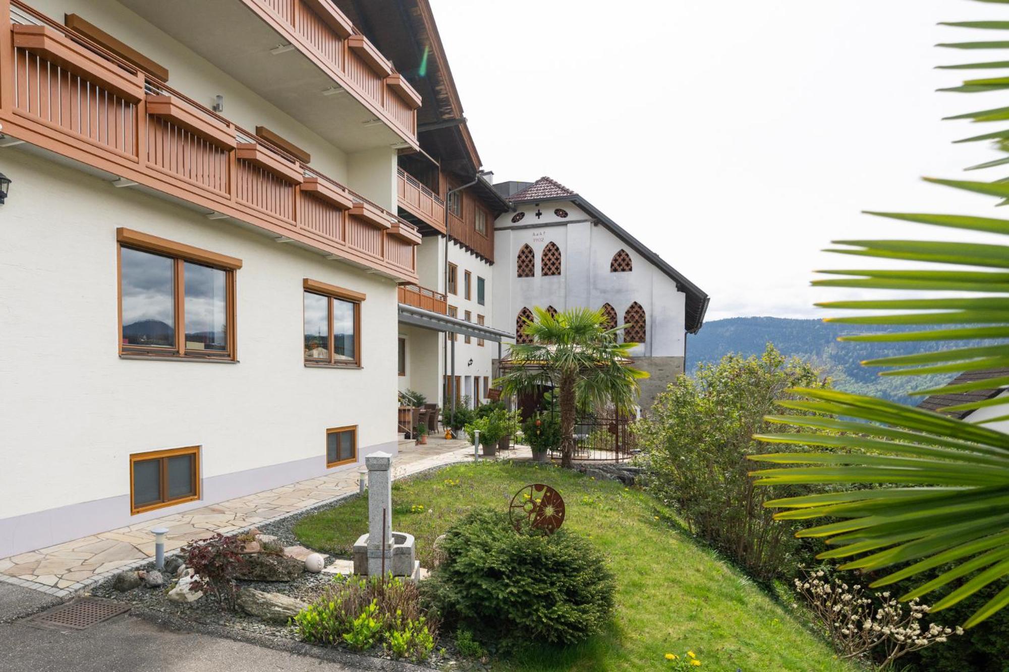 Fruehstueckspension Goetzfried-Hof Millstatt Exterior photo